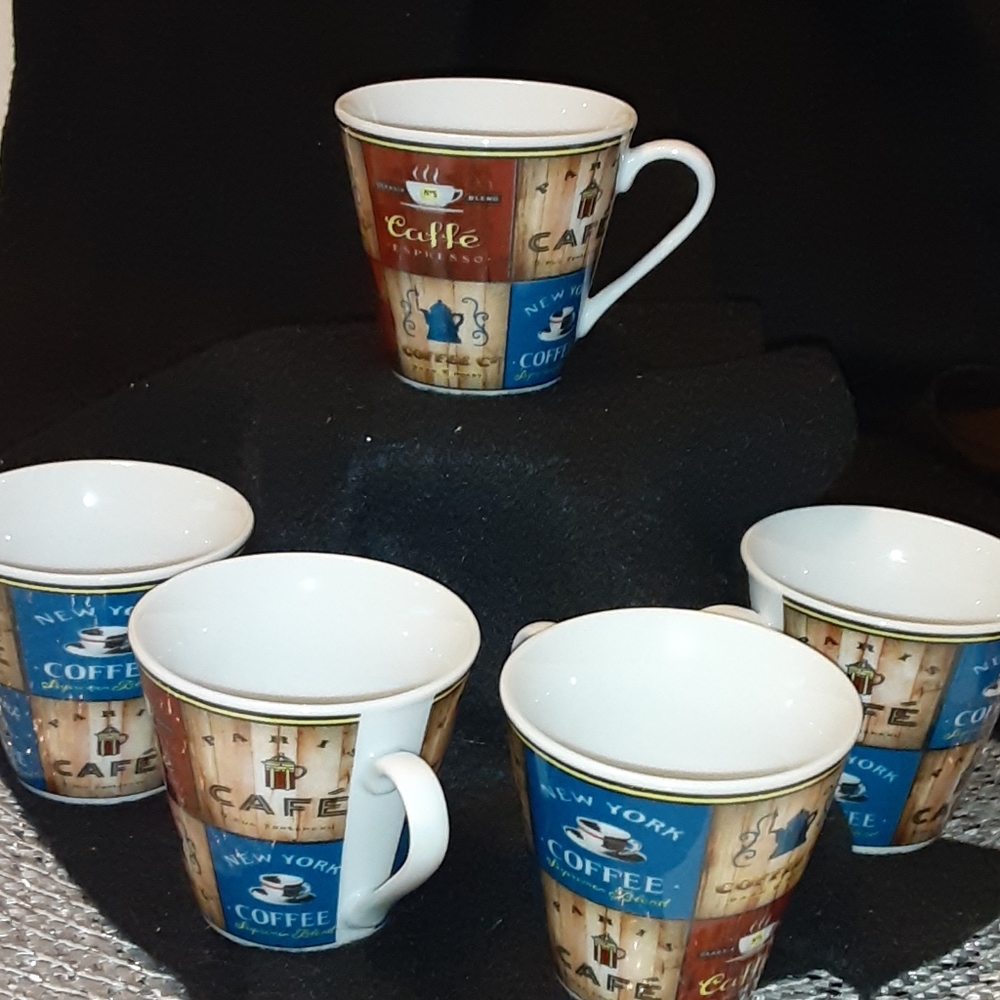5 porcelain cappuccino/espresso cups